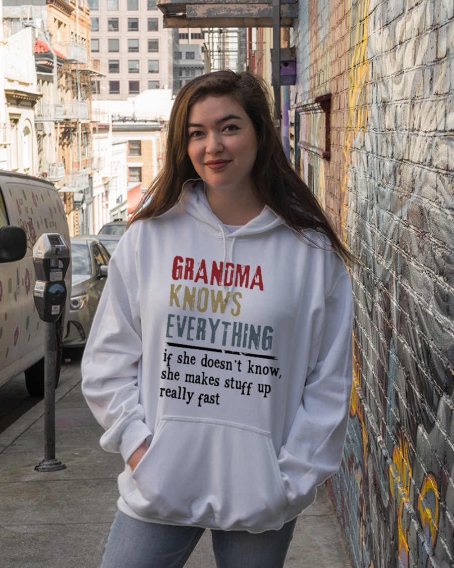 Magic Grandma Know Everything Shirt5