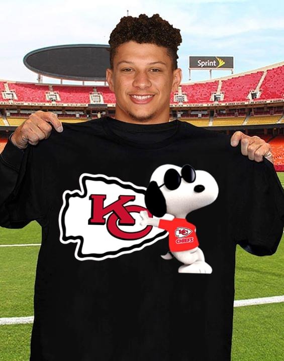 Snoopy Kansas Chiefs shirt