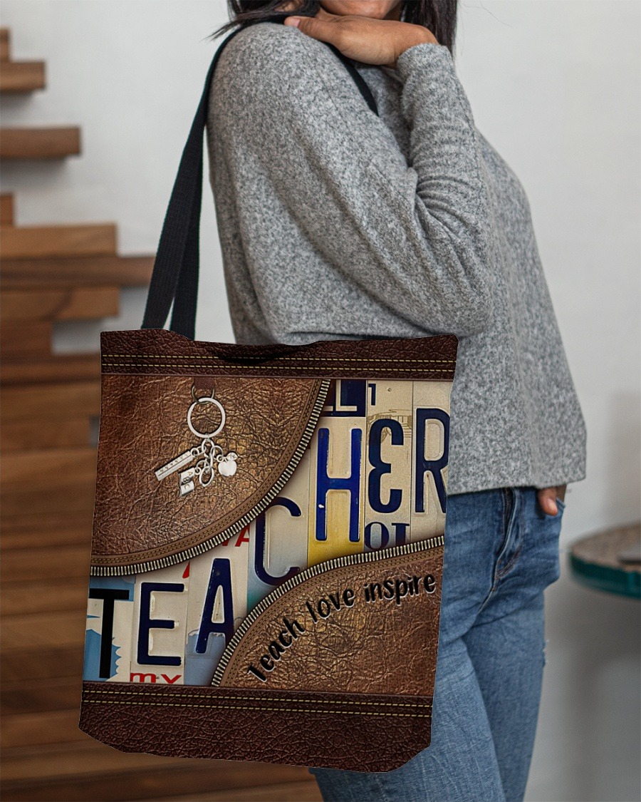 Teacher love inspire leather tote bag2