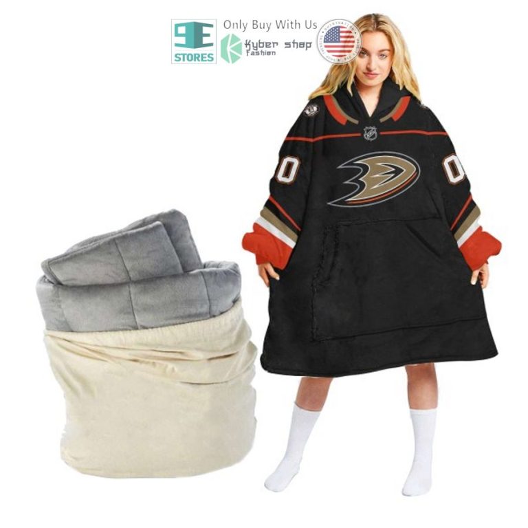 personalized nhl anaheim ducks black sherpa hooded blanket 1 77622