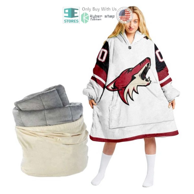 personalized nhl arizona coyotes logo sherpa hooded blanket 1 73738