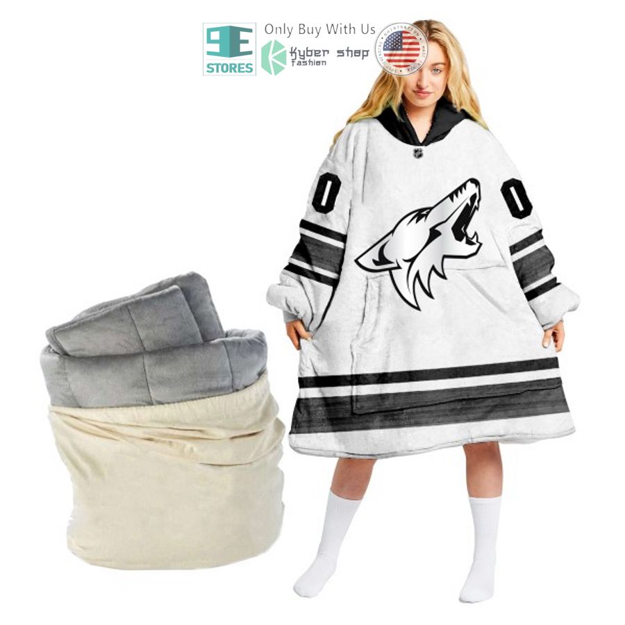 personalized nhl arizona coyotes white sherpa hooded blanket 1 51108