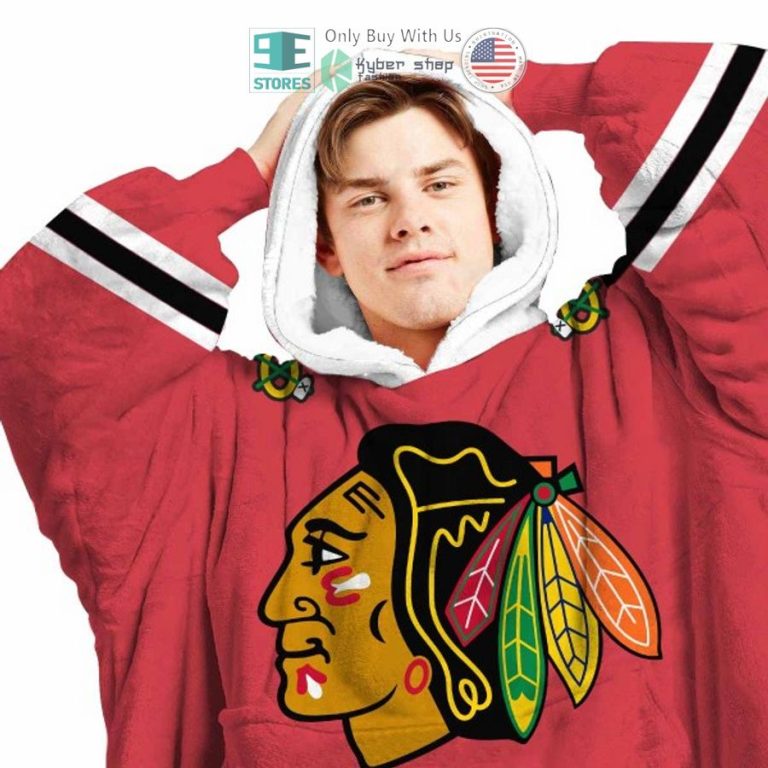 personalized nhl chicago blackhawks logo red sherpa hooded blanket 3 70482