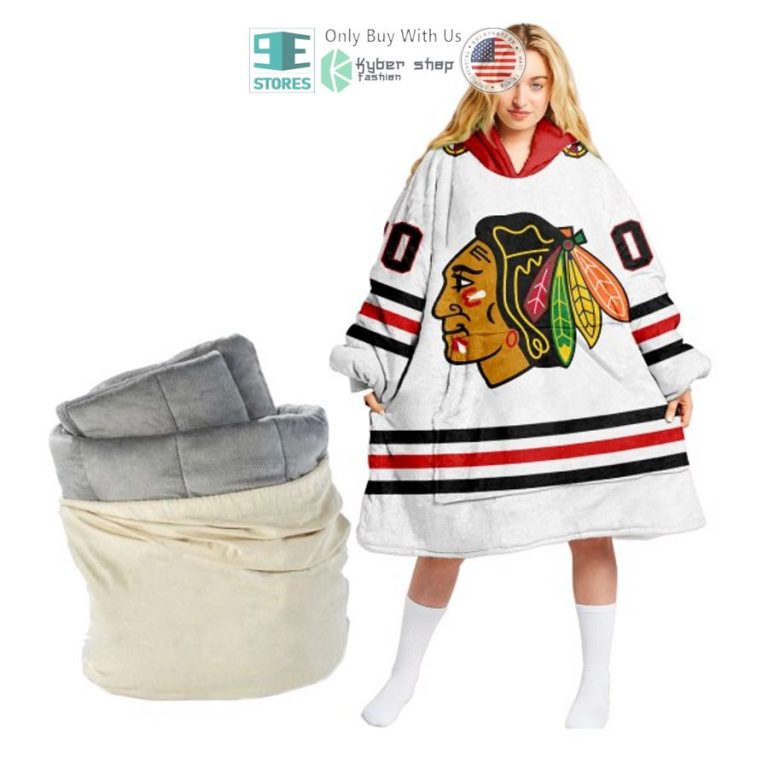 personalized nhl chicago blackhawks logo sherpa hooded blanket 1 70185