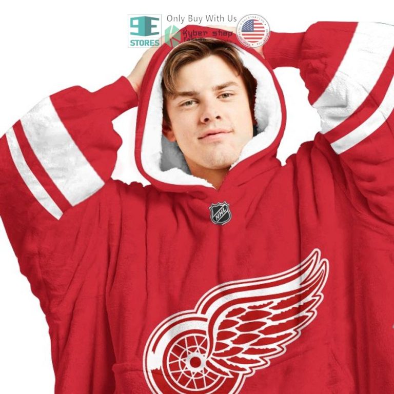 personalized nhl detroit red wings red sherpa hooded blanket 3 68282