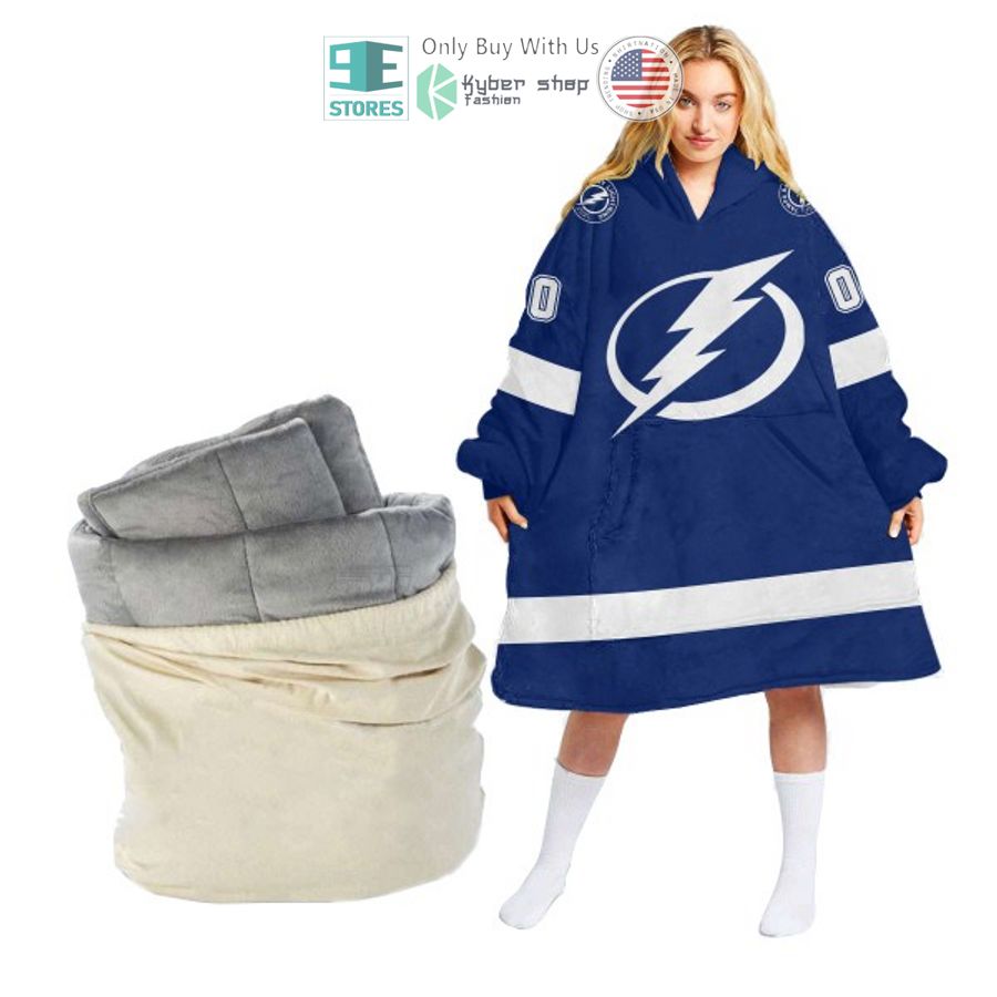 personalized nhl tampa bay lightning blue sherpa hooded blanket 1 99551