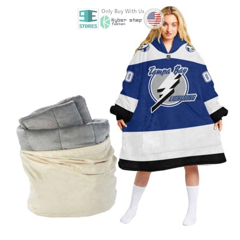 personalized nhl tampa bay lightning logo sherpa hooded blanket 1 73858