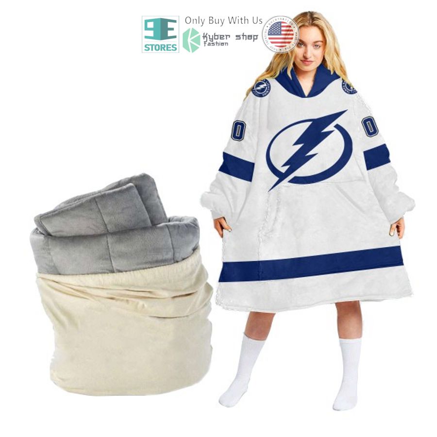 personalized nhl tampa bay lightning white sherpa hooded blanket 2 37119
