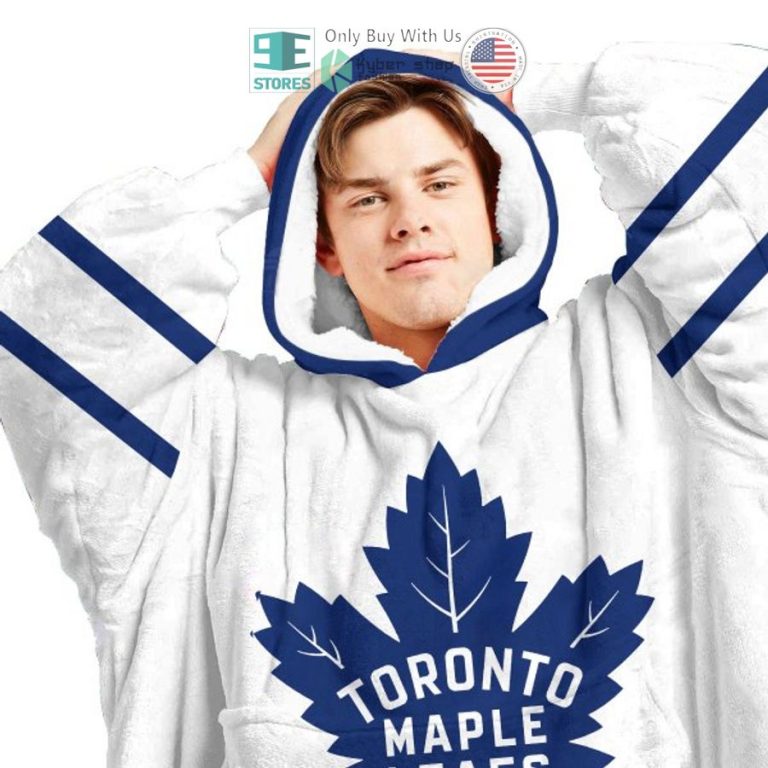 personalized nhl toronto maple leafs white sherpa hooded blanket 3 29314