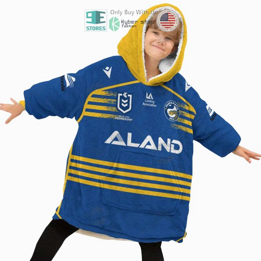 personalized nrl parramatta eels aland sherpa hooded blanket 2 89610