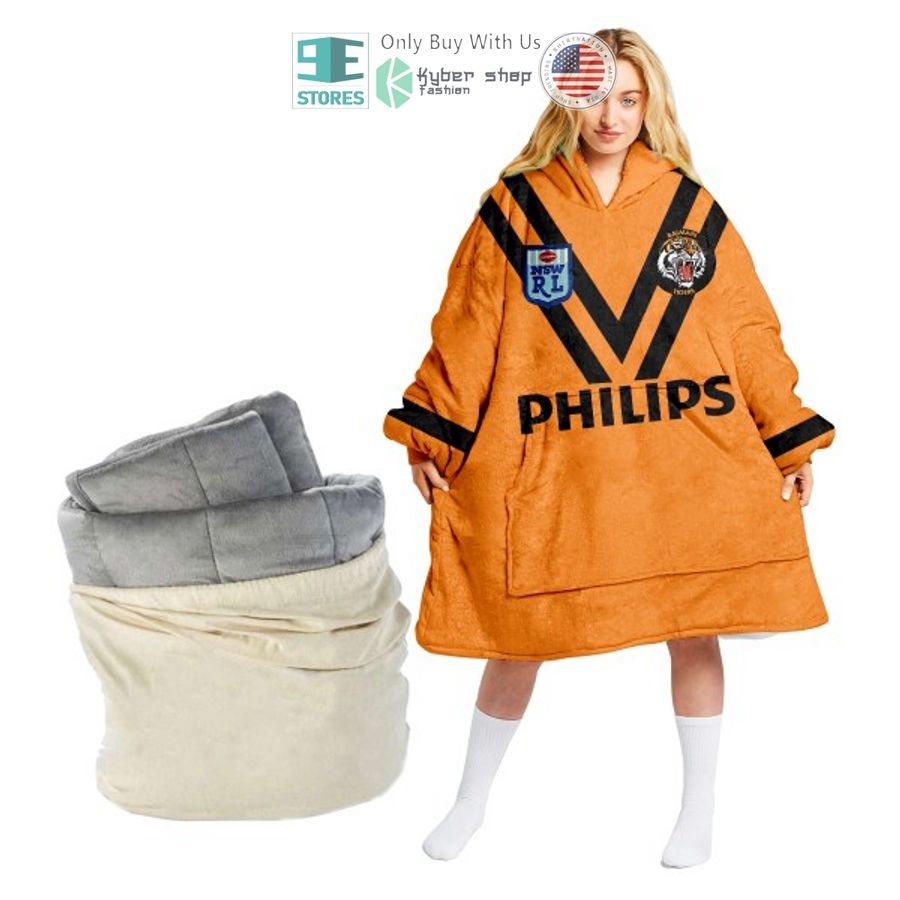 personalized tigers heritage orange sherpa hooded blanket 1 49711