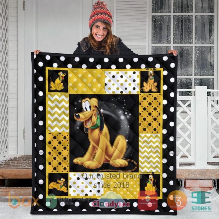 pluto cute cartoon quilt blanket 3 40548