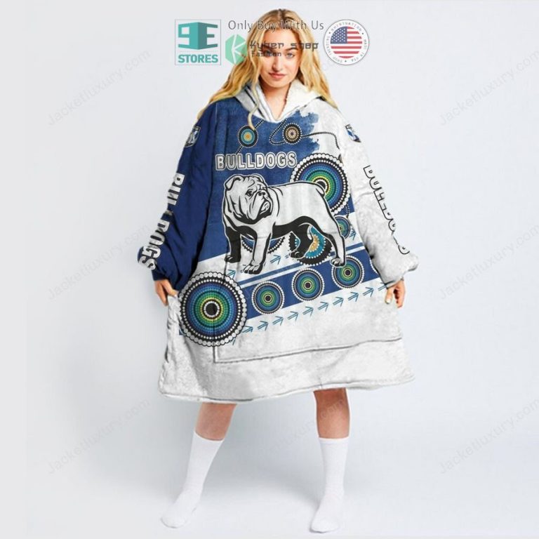 canterbury bankstown bulldogs sherpa hooded blanket 3 51809