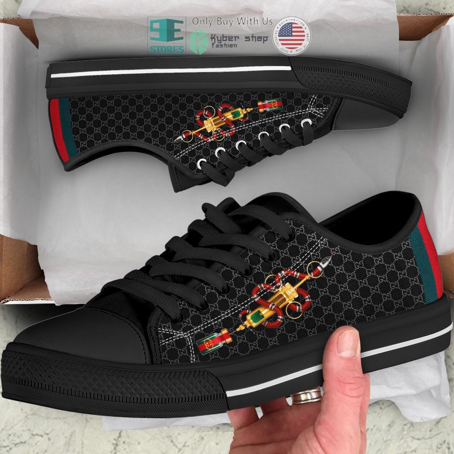 gucci kingsnake black canvas low top shoes 1 172