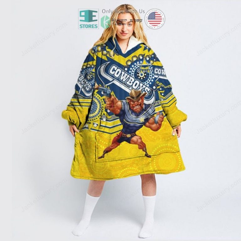 north queensland cowboys sherpa hooded blanket 3 41552