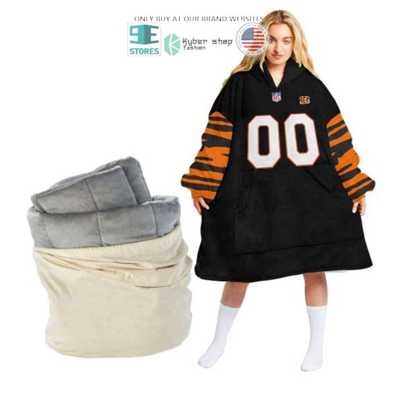 personalized cincinnati bengals logo nfl red sherpa hoodie blanket 2 62907