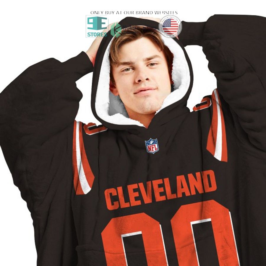 personalized nfl cleveland browns black sherpa hoodie blanket 1 38362