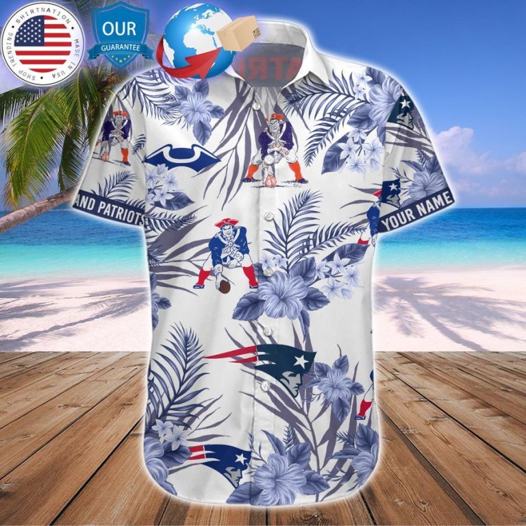 personalized hibiscus new england patriots hawaiian shirt 3 339