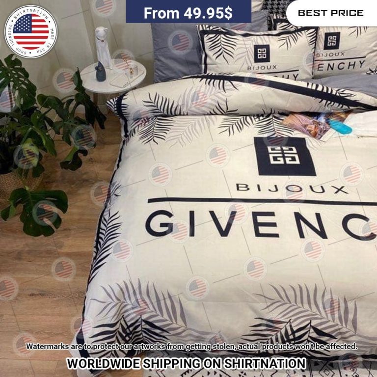 BEST Givenchy Bedding Set Long time