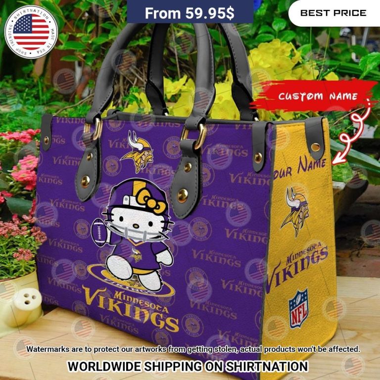 Custom Minnesota Vikings Hello Kitty Leather Handbag This place looks exotic.