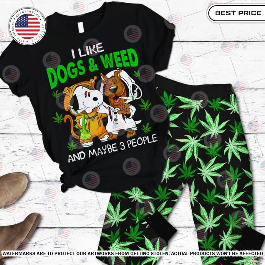 Scooby Doo and Snoopy I Like Dogs and Weed Pajamas Set Ah! It is marvellous