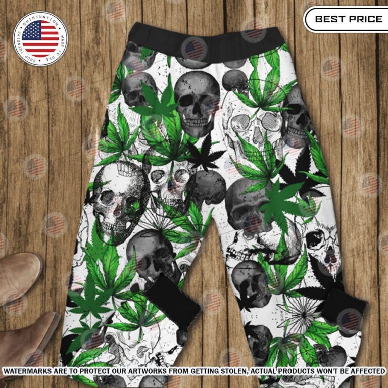 skull smoking pot doesnt make me a bad person weed pajamas set 3 203.jpg