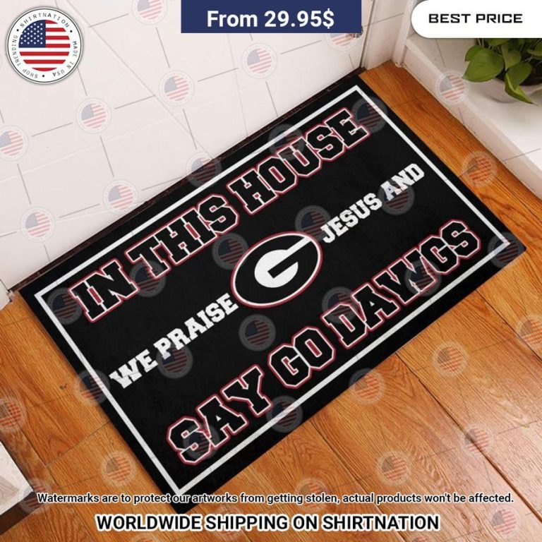 in this house we praise jesus and say go dawgs georgia bulldogs doormat 2 666.jpg