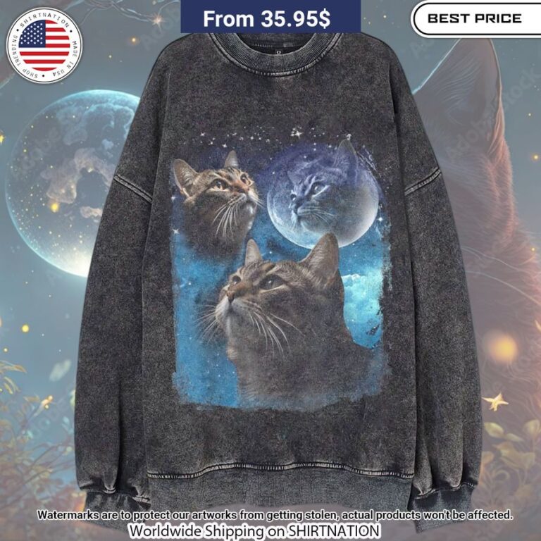 Cat howling at the Moon Sweatshirt You tried editing this time?