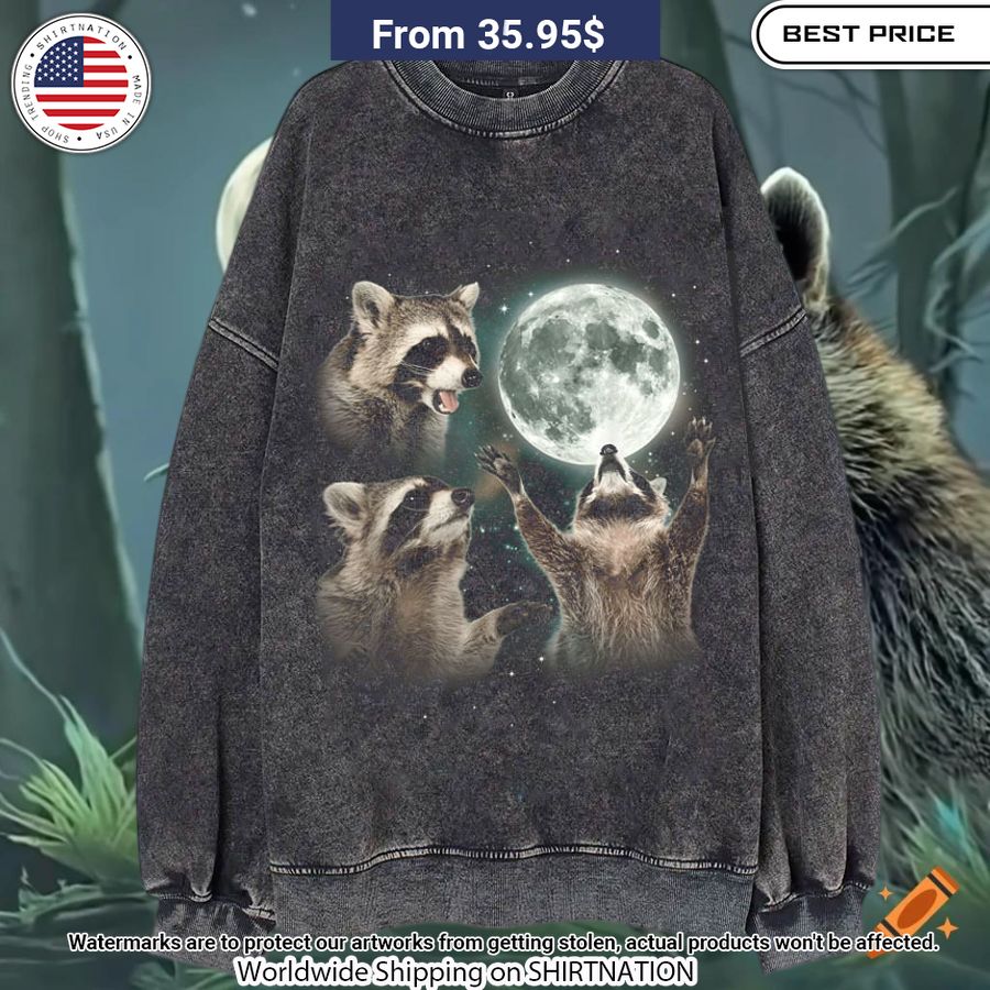 Racoons howling at the Moon Sweatshirt Cuteness overloaded